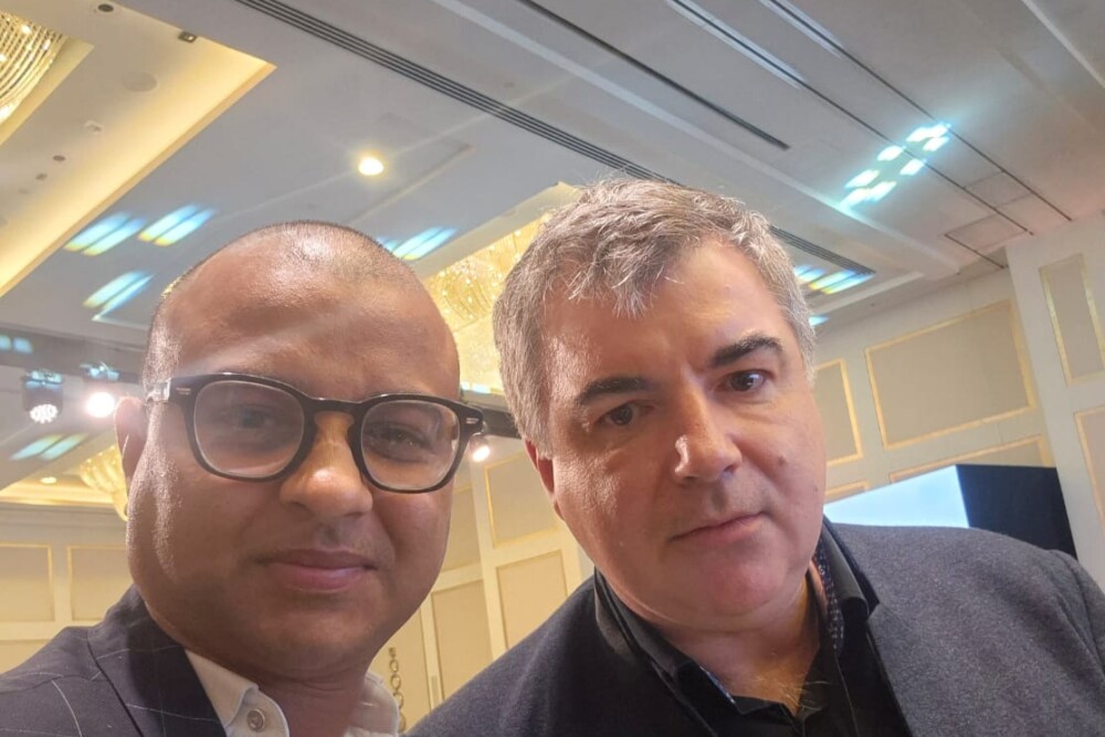 LAQSA Co-Founder Pankaj Mani in discussion with Nobel Physics Laureate Prof. Kostaya